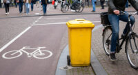 Amsterdam Plaatst Prullenbak Midden Op Fietspad: 'Een Giller' - NOS